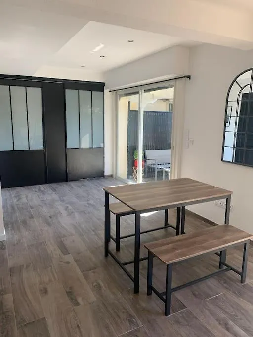 La Maison Saint Ju Martigues 0*,